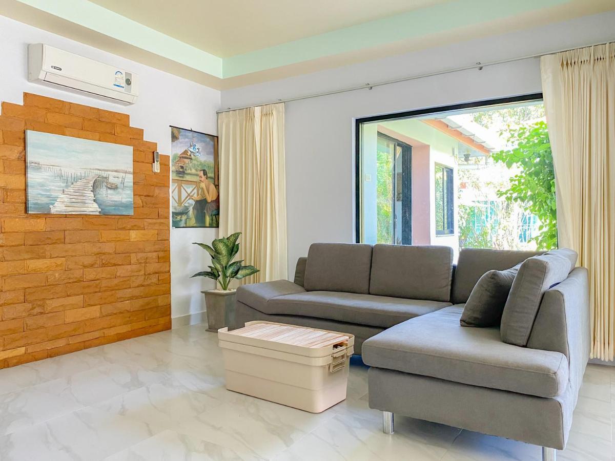 Tina'S Living Paradise - Guesthouses With Private Pool Ban Phe Exterior photo
