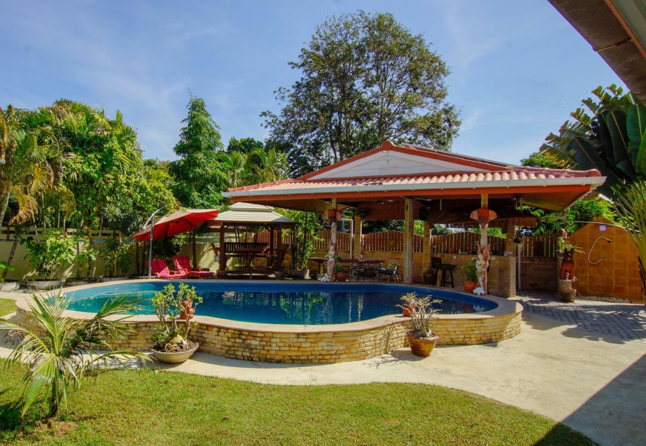 Tina'S Living Paradise - Guesthouses With Private Pool Ban Phe Exterior photo